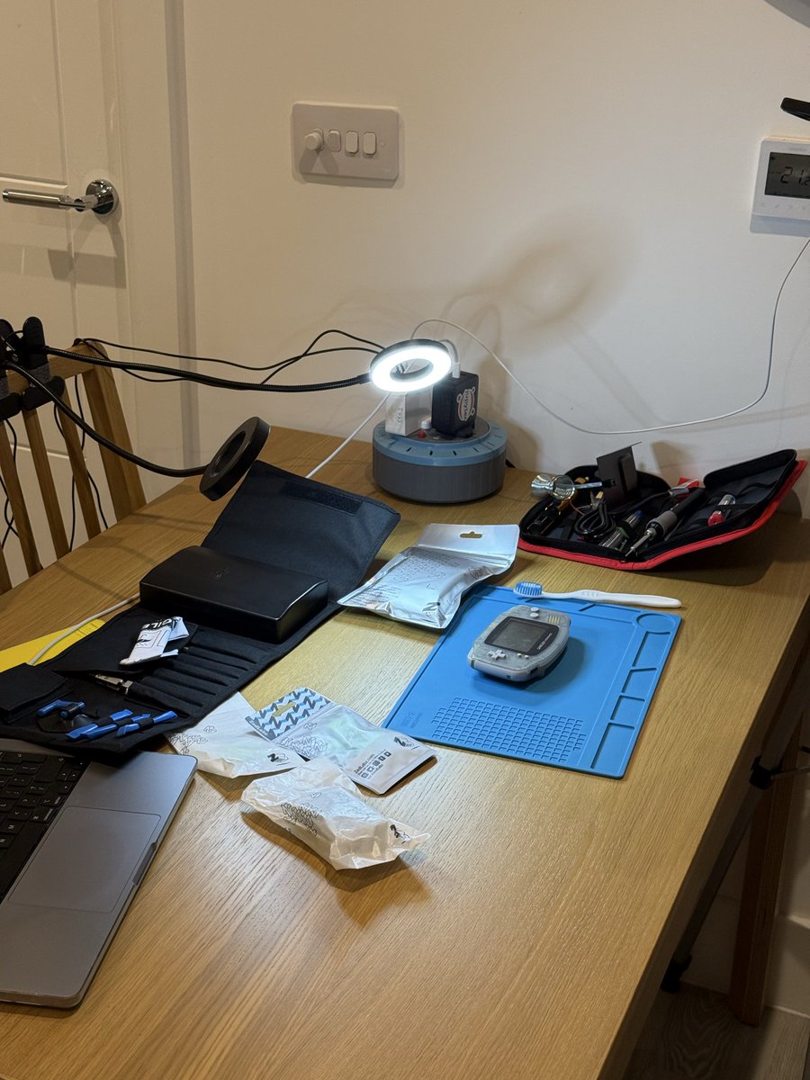 Antonio Feregrino tweet media