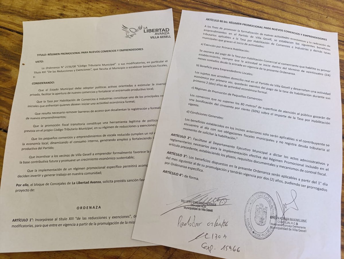 adrimgreen's tweet photo. 🦁 ¡HORA DE ABRIR LAS PERSIANAS EN VILLA GESELL!
La agenda del Presidente Javier Milei llega a Villa Gesell.
Caminar por la ciudad y ver locales cerrados es el resultado de años de asfixia impositiva. Sobra Estado.

LA LIBERTAD AVANZA, LAS TASAS RETROSEDEN

@JMilei @SPareja_ https://t.co/Iry0kYXneZ