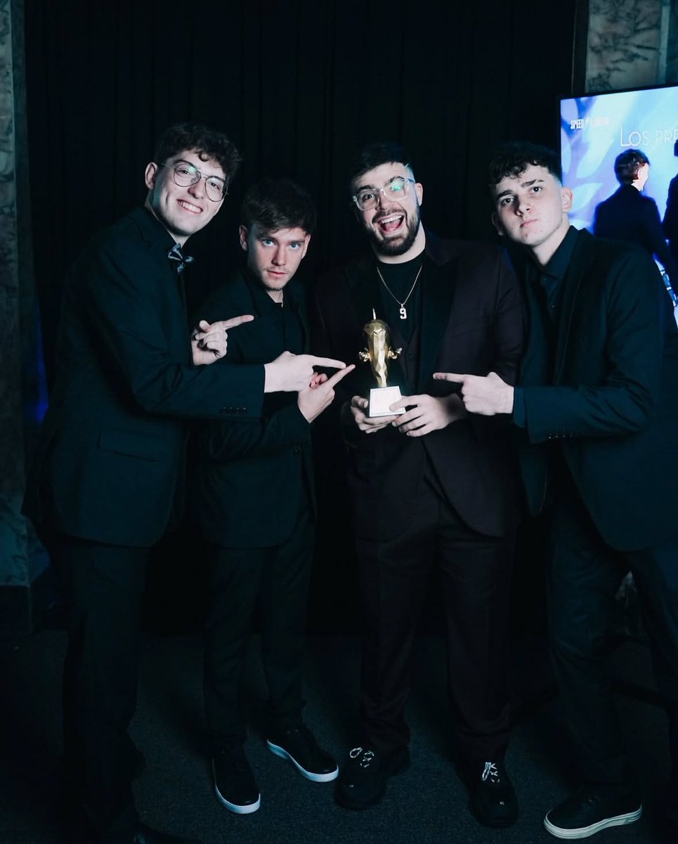 La Agusneta tweet media