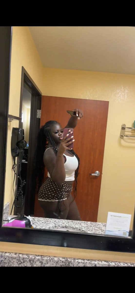 milk marie🥛🍫 tweet media