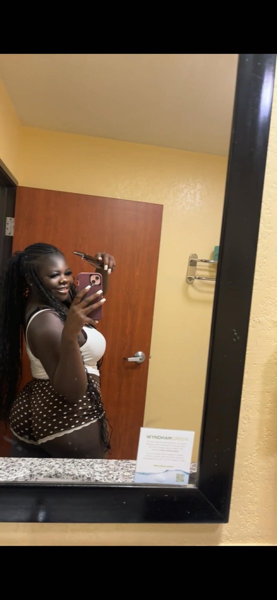 milk marie🥛🍫 tweet media