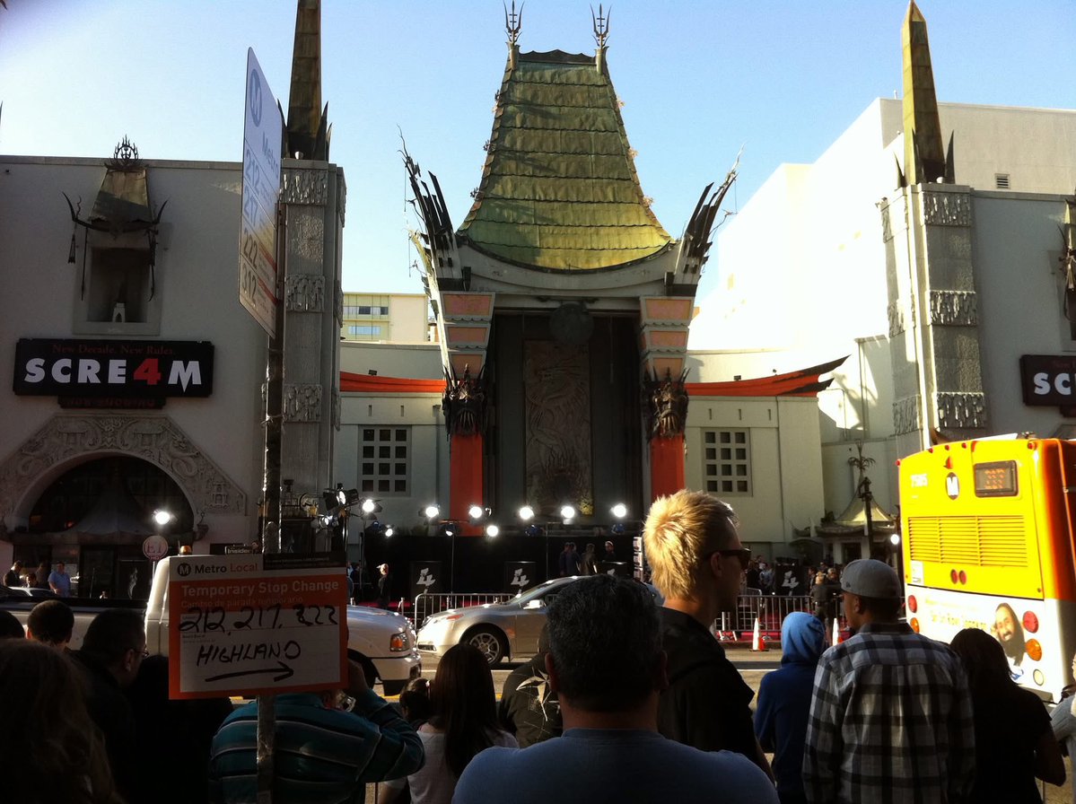 Charlie Cox tweet media