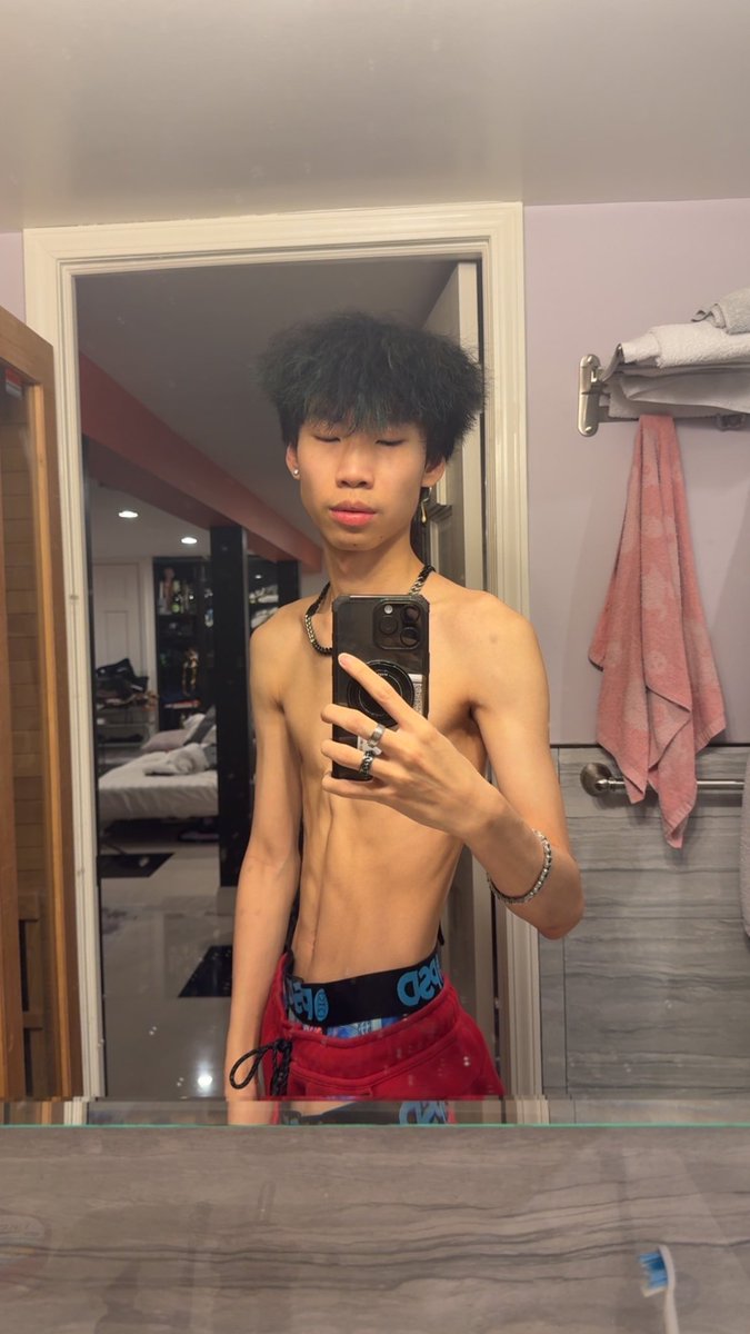 (18+) McPlayOF tweet media