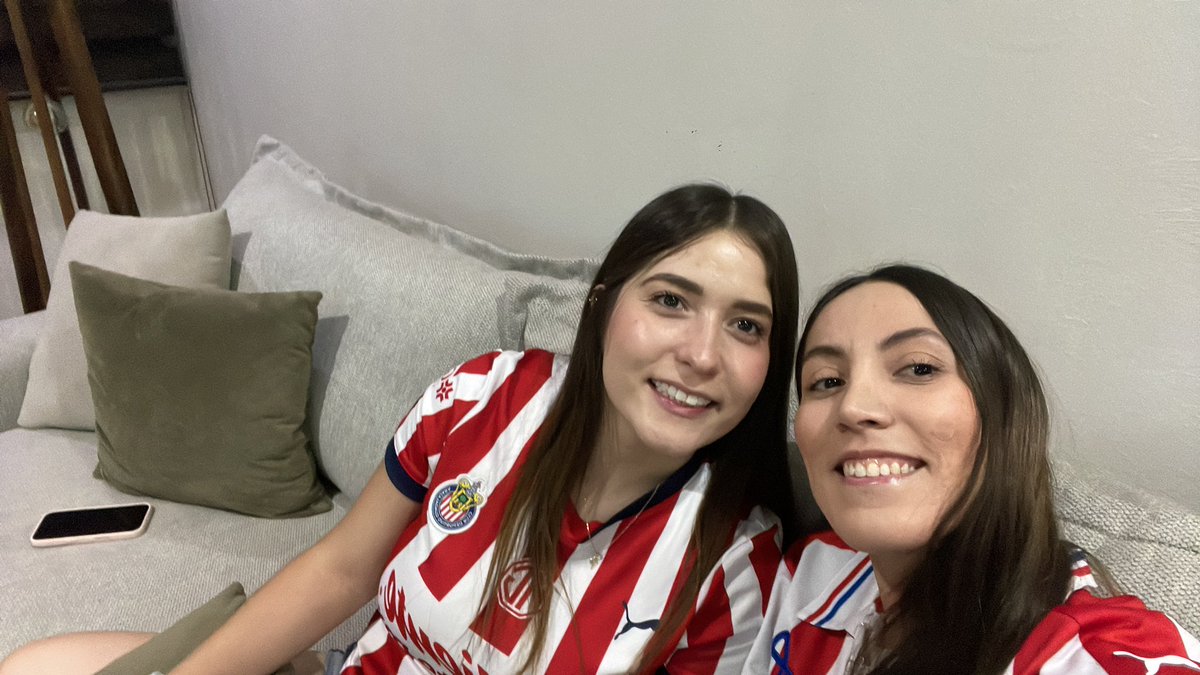 mfren9's tweet photo. Arriba las chivas🫰🏻✨ 
#MegaFutbol https://t.co/4EJSu5t45s