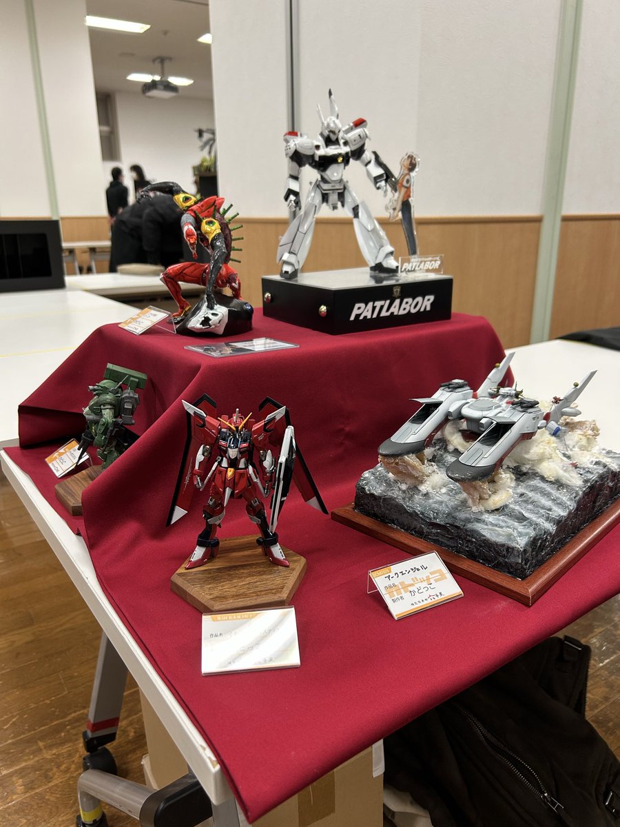 やしてん、設営完了です♪
自宅から車で30分🚗
近くていいなぁww😂

開始は11時からだそうです
八潮駅から徒歩1分
皆さん是非見に来てくださいね😌
#やしてん