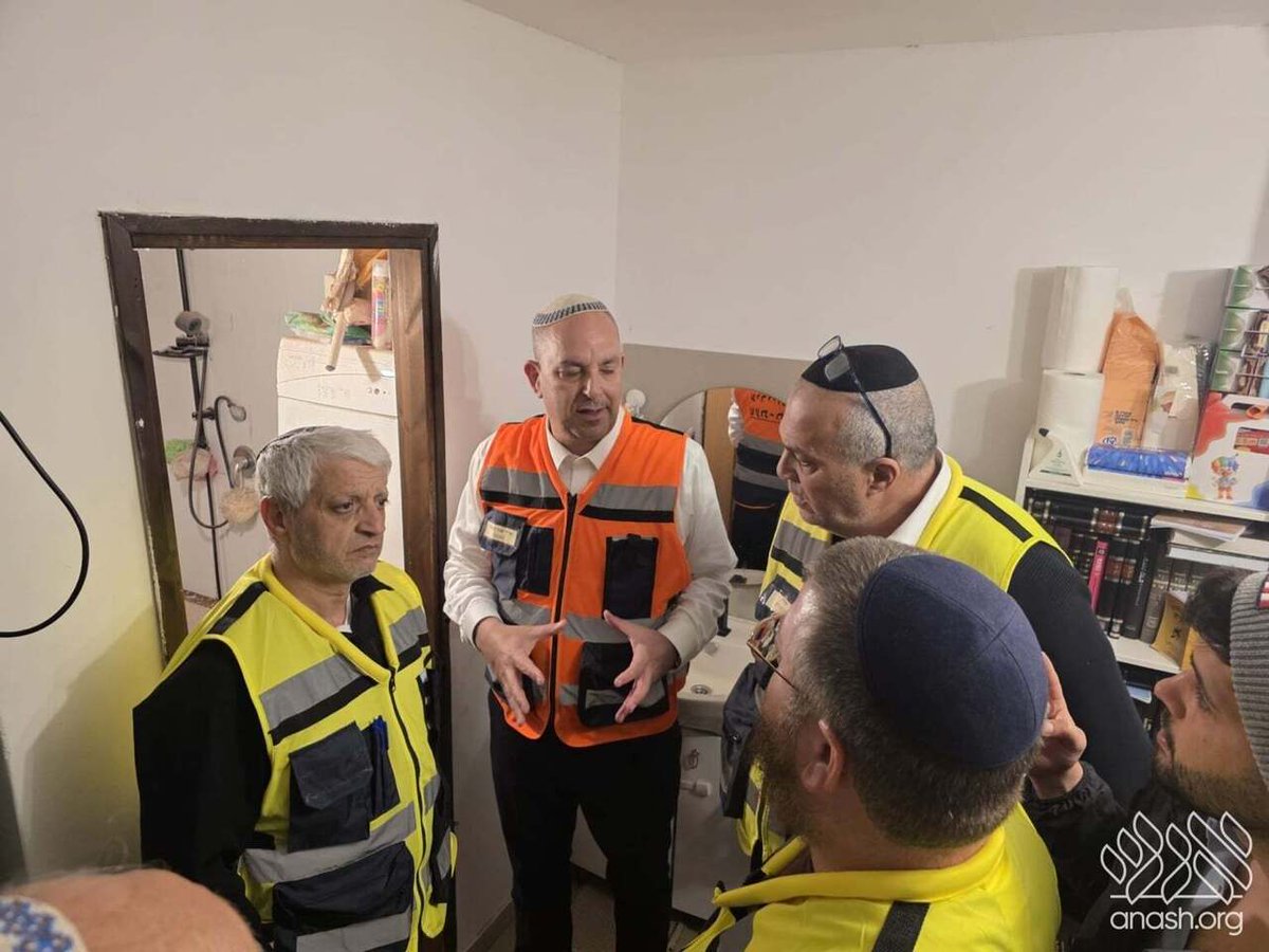 Chabad Family in Lod Saved as Massive Missile Fragment Smashes Into Home ift.tt/oSjm8kU