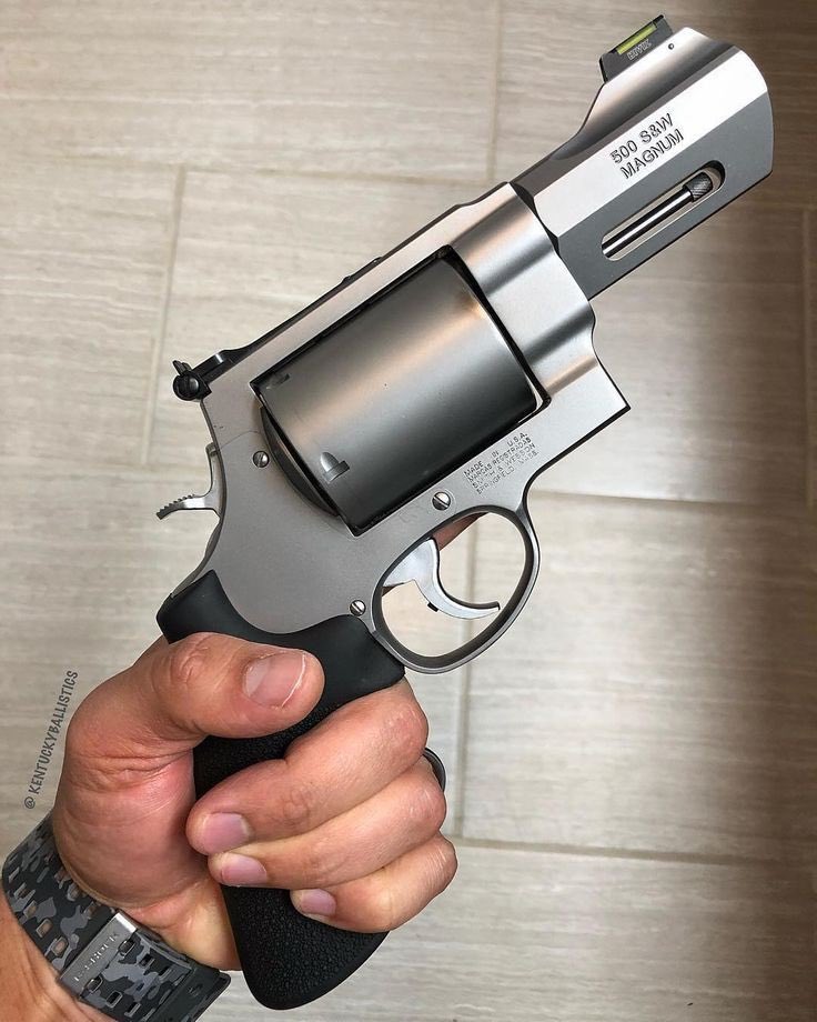 Weapons Daily tweet media