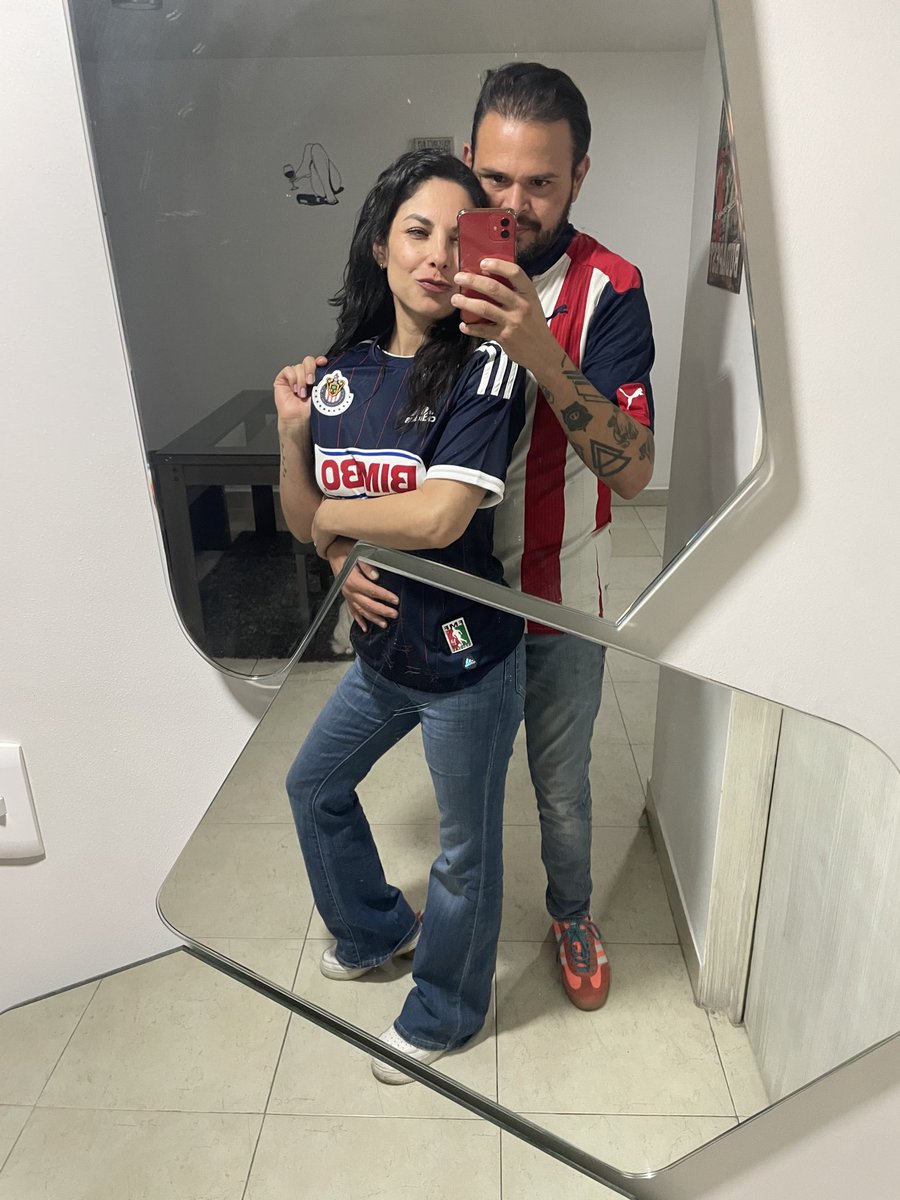 LuisChickn's tweet photo. @TUDNMEX #MegaFutbol
❤️🤍 https://t.co/0wunmmatwz