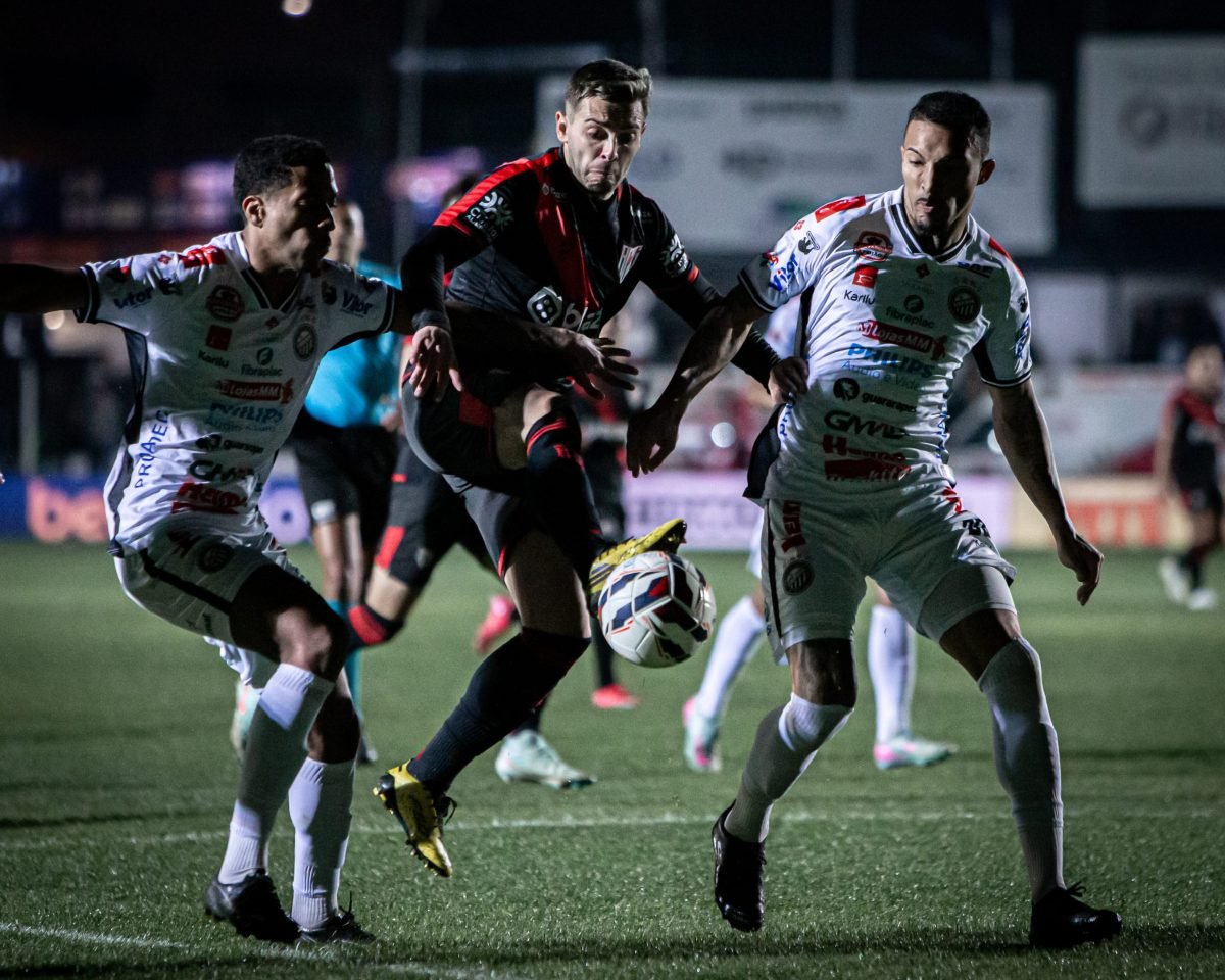 central_do_ofec's tweet photo. A CBF desmembrou as cinco primeiras rodadas da Série B, confira os jogos do Operário.

Operário x Atlético Goianiense - sáb - 18:15
São Bernardo x Operário - qui - 17:30
Avaí x Operário - dom - 16:00
Operário x Cuiabá - dom - 18:00
Vila Nova x Operário - sáb - 17:30 https://t.co/uckWZ0u4Xl