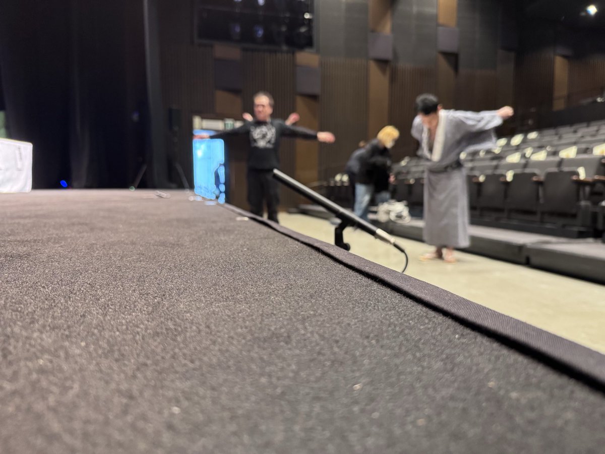 MoriTeru1226's tweet photo. 本日は #ちんぷんかんぷん劇場 千穐楽です
先月の #新歌舞伎座 は #吉若靖弘 兄やんの
#ラジオ体操 から始まりましたが
今月の #ABCHALL は #菰池剛史 兄やんの
ラジオ体操からスタート
じゃあ来月は誰のラジオ体操に参加すれば
良いのだろう?
#松竹新喜劇
#加藤茶 さん https://t.co/KmVXA3rRjm