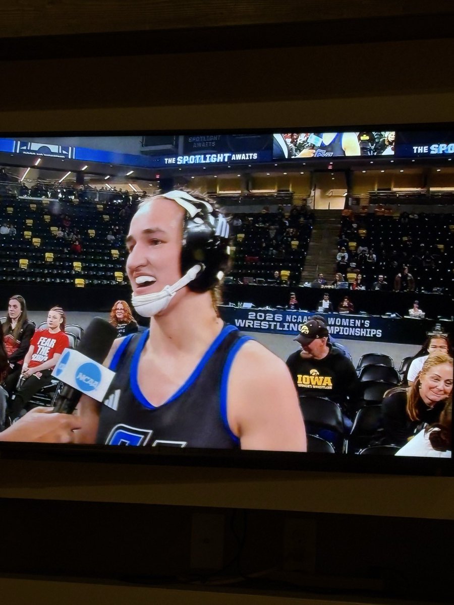 Really cool that the world can watch this happen, first ever NCAA Champion in women’s wrestling on ESPN <a href="/GVSUWWrestling/">GVSU Women's Wrestling</a> #anchorup