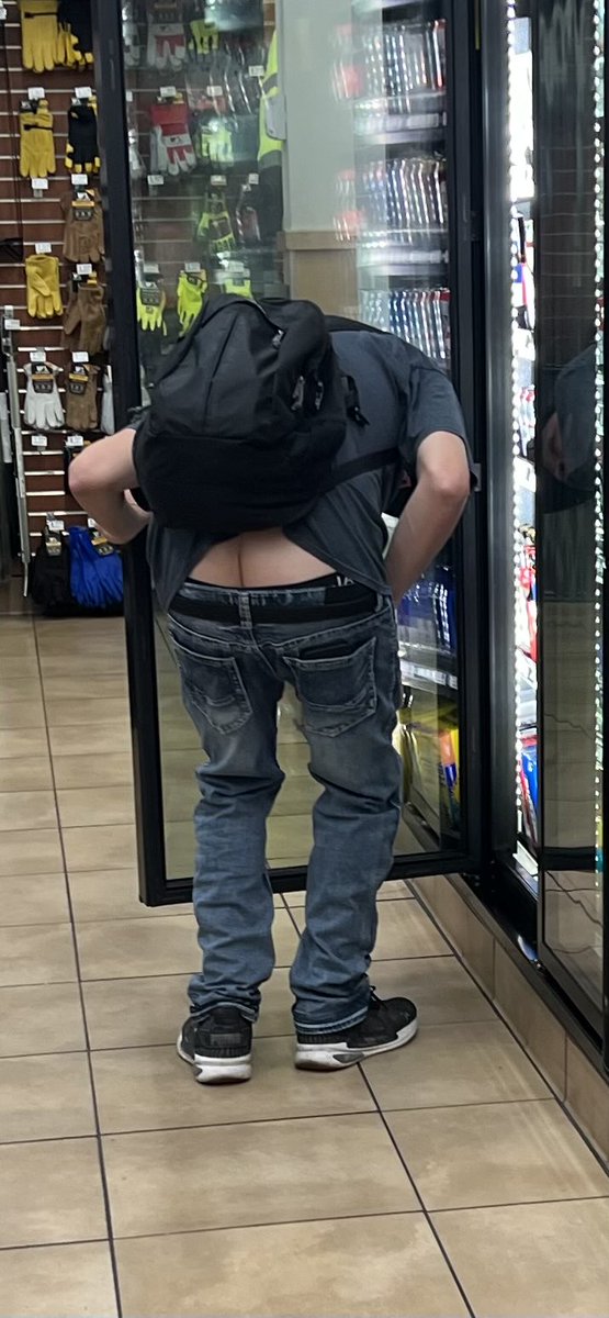 Hairy Trucker 12K tweet media