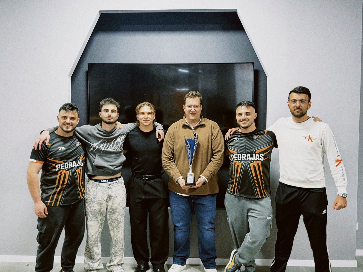 Phygital Games España tweet media