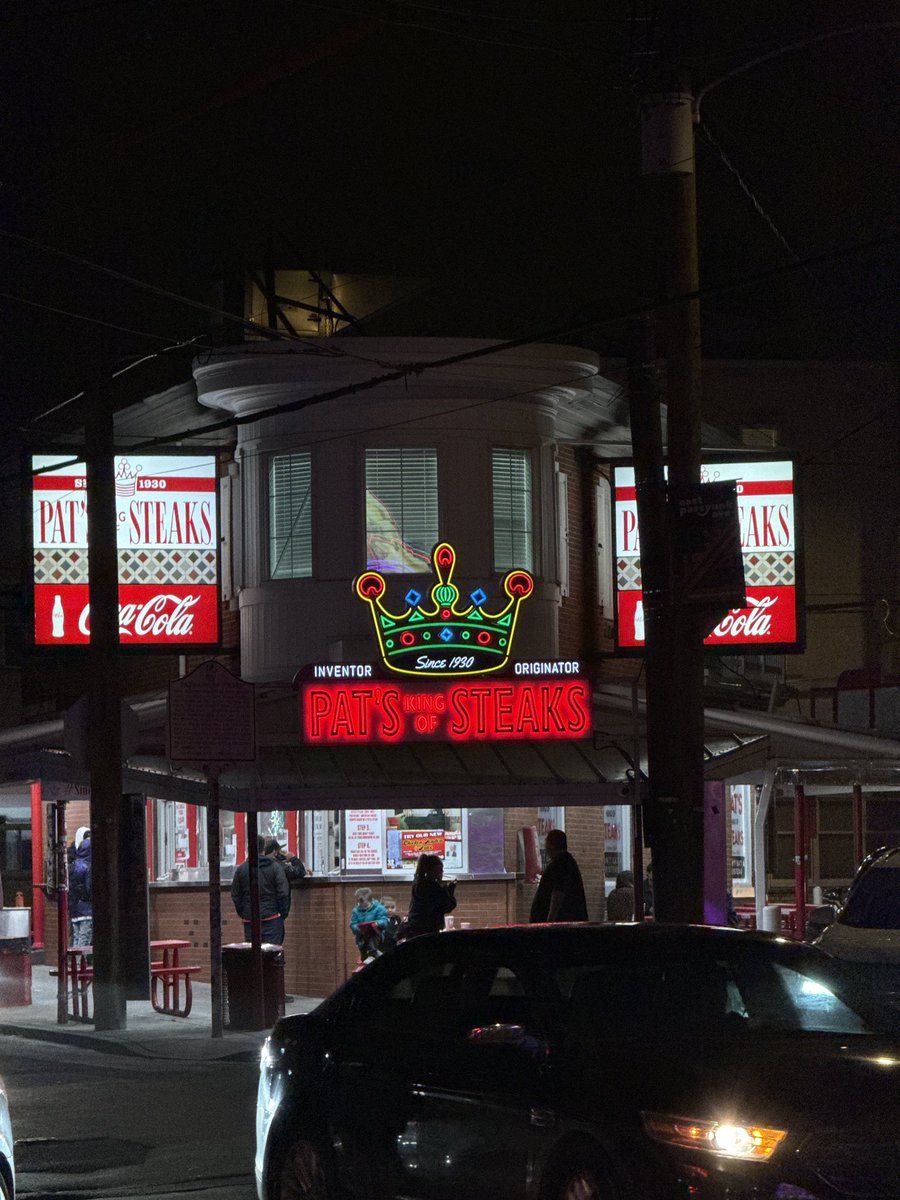 xKAWAiiFU tweet media