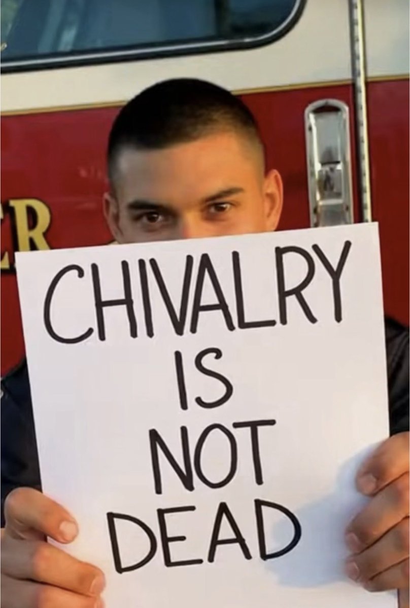 Britt Happens tweet media