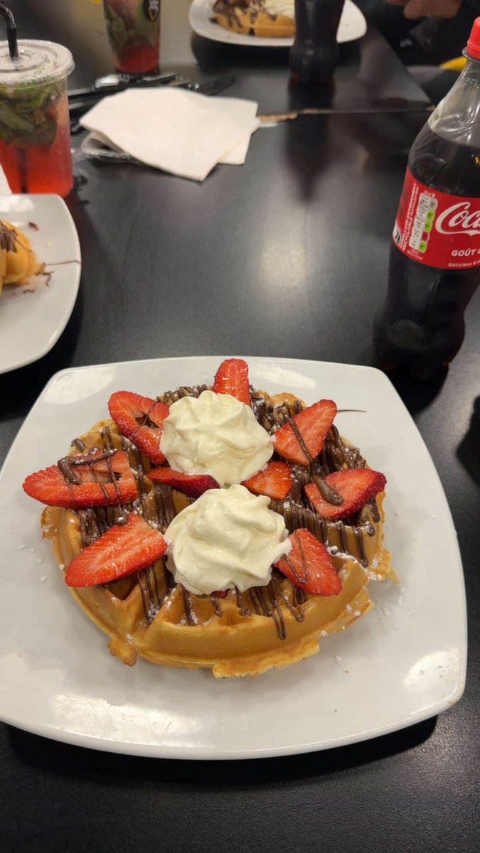 Creams Factory Qwartz. Affreux