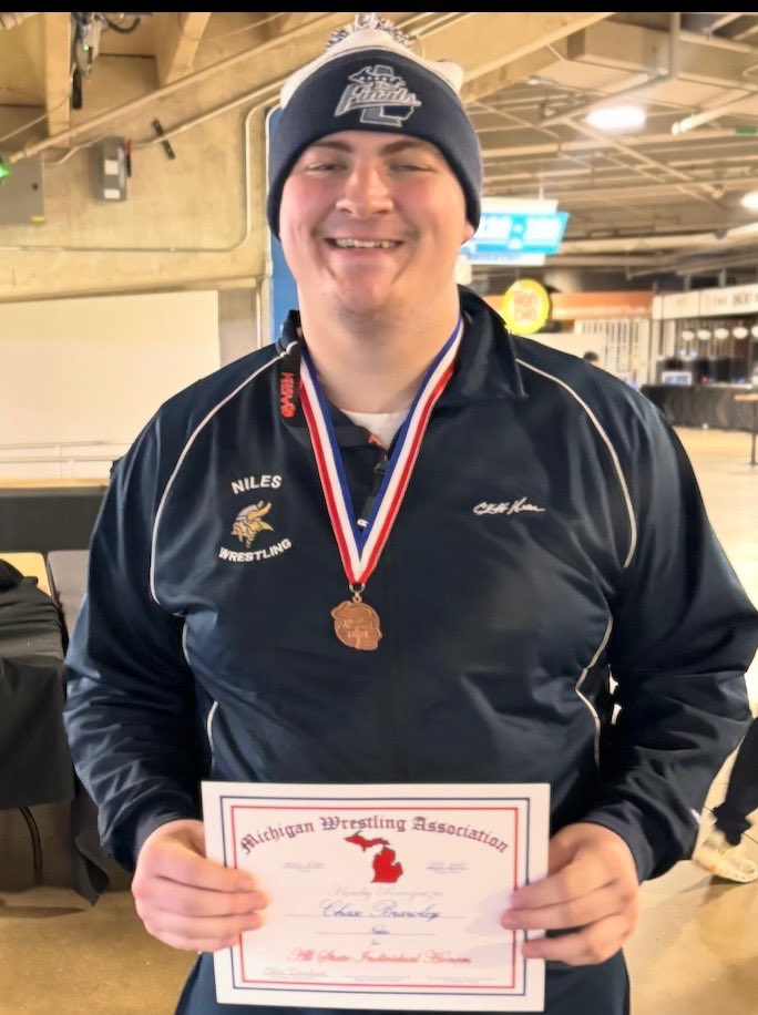 Niles Vikings tweet media