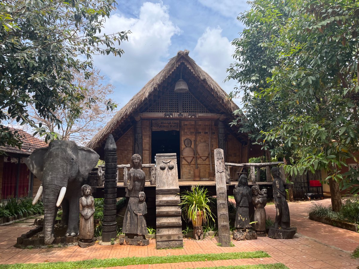 Anne O Nomis tweet media