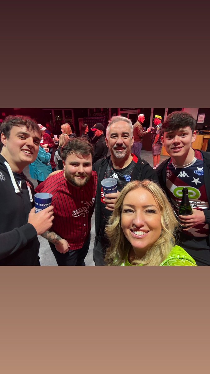 Lyndsey 🍒🤍 tweet media