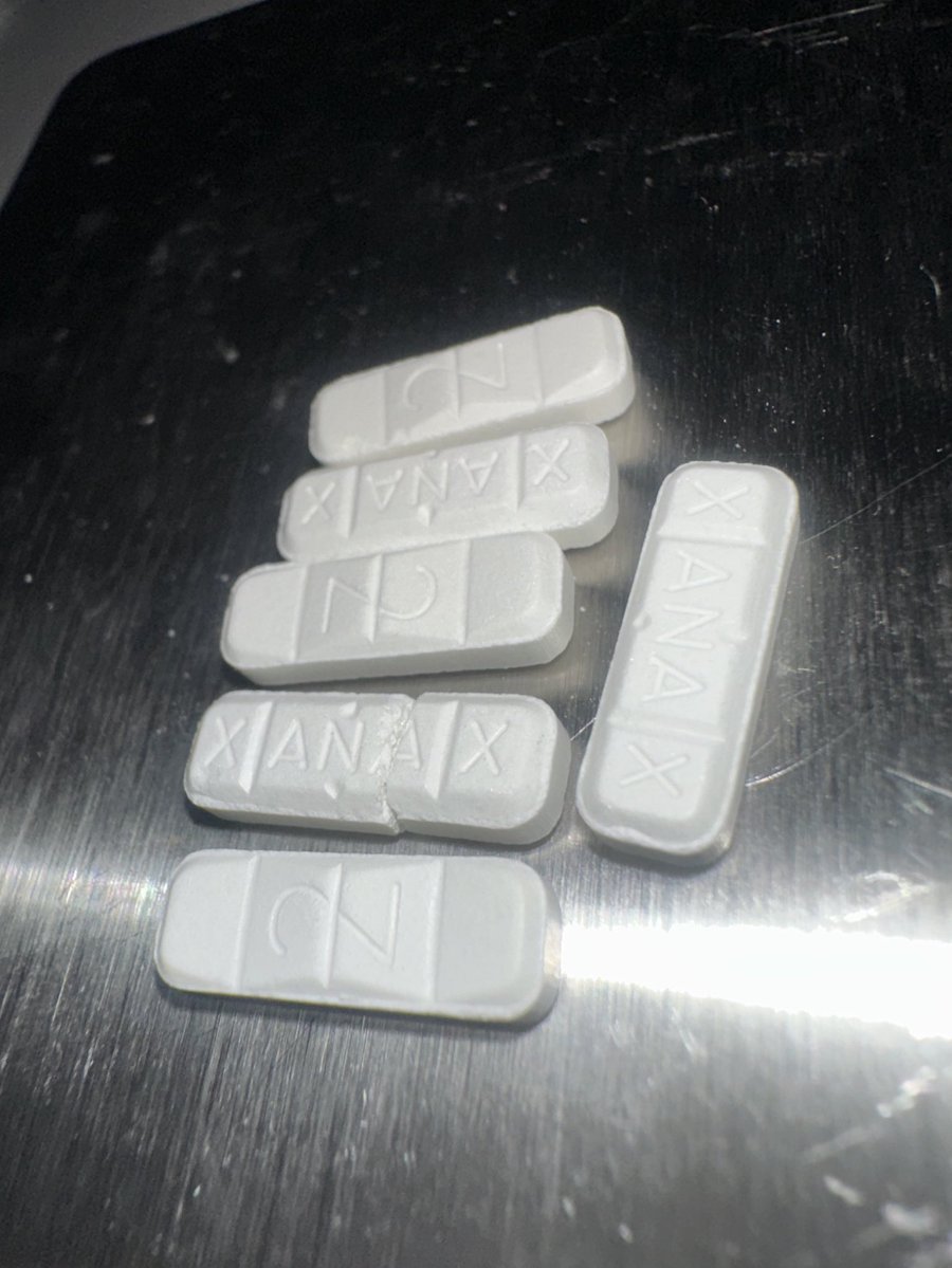 jesse ☆ || drugtwt tweet media