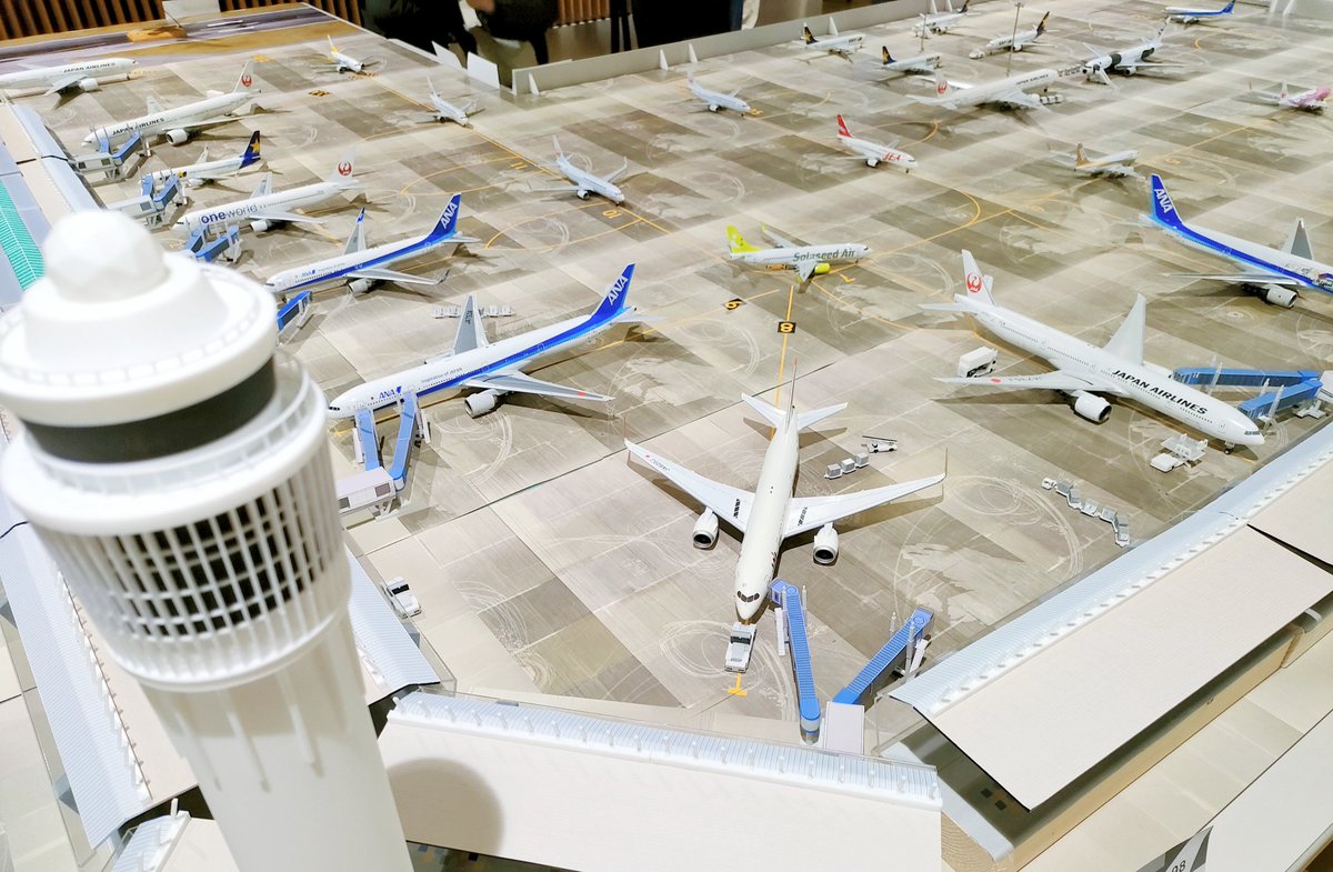旅客機プラモフェス tweet media