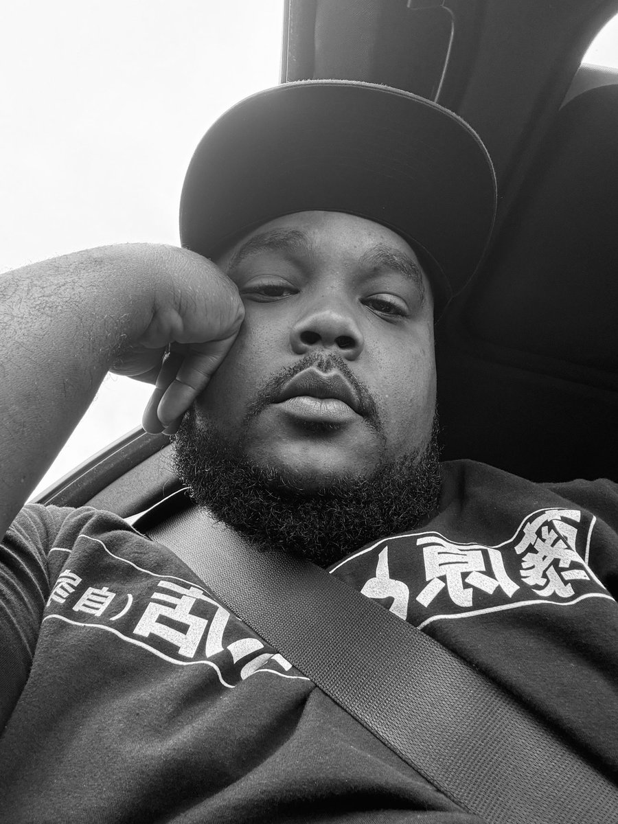 fiddiatl's tweet photo. Bored traffic selfie #atlantatraffic https://t.co/ogbtDgRBPJ