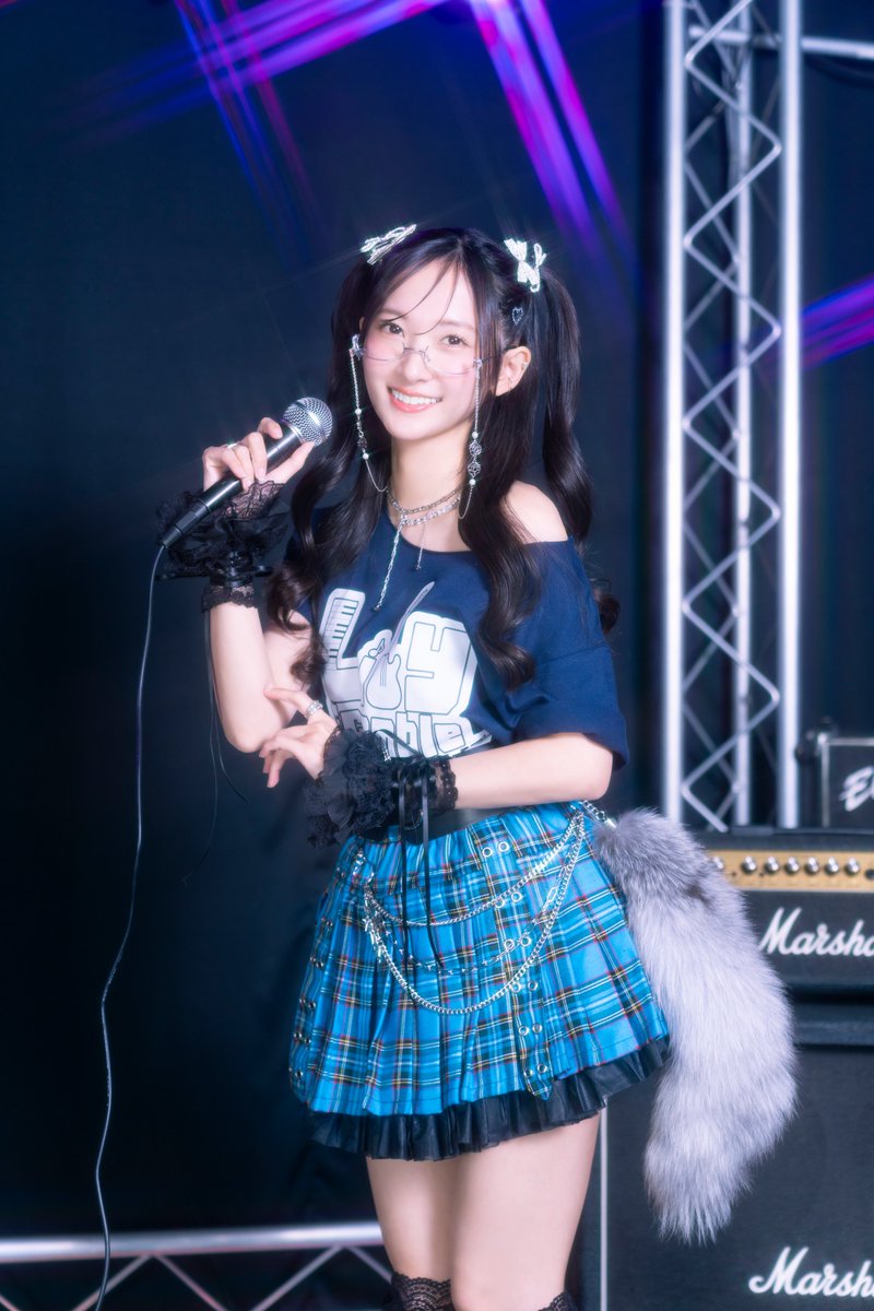 assaultlily_st's tweet photo. \ ✨登場人物紹介✨️/

舞台アサルトリリィ・生演奏バンドライブ
『Lily Scramble!!!!』
–Blooming Chord– ／ –Sparkling Note–

川村 楪
御台場女学校 2年

異名・二つ名:セインツの宝石
所属レギオン:ヘオロットセインツ
レアスキル:ルナティックトランサー
ペンライトカラー:10オレンジ

キャスト:あわつ まい
@MaiAwatsu

出演ステージ:–Sparkling Note–

#舞台アサルトリリィ #リリスクライブ