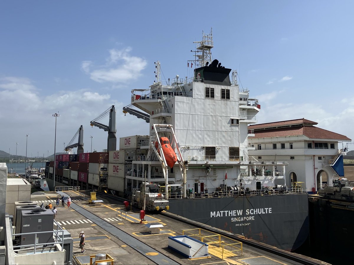 AndrewTownendNZ's tweet photo. Miraflores Locks, Panama, 1/3/26 https://t.co/uCPvIIUr3p