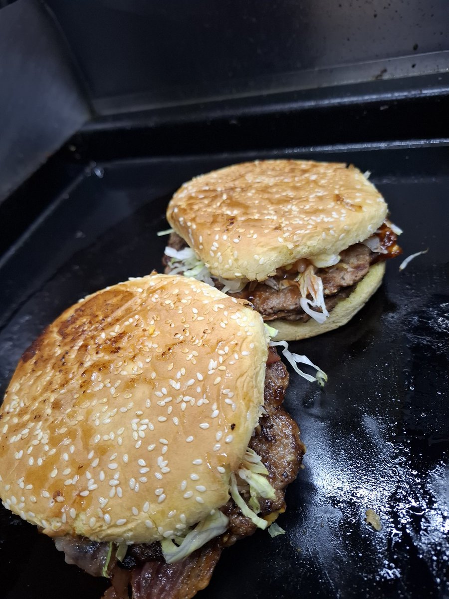 Xavier Avalos tweet media