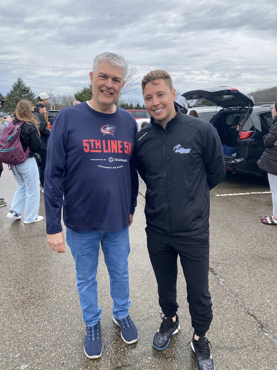 CBJ4Life13's tweet photo. Look who I ran into today at the Newark Hockey Rink @CamAtkinson1389 https://t.co/qucrEZmGhy