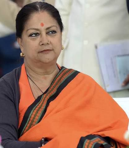 naqvimukhtar's tweet photo. राजस्थान की पूर्व मुख्यमंत्री एवं भाजपा की राष्ट्रीय उपाध्यक्ष श्रीमती  @VasundharaBJP जी को जन्मदिन की हार्दिक बधाई। आपकी दीर्घायु एवं स्वस्थ जीवन की कामना। https://t.co/bLqfFvlT5e
