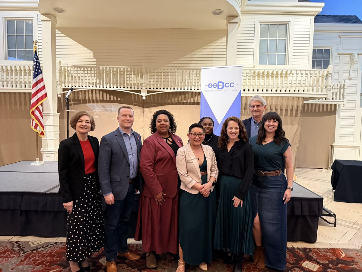 Emily Weber tweet media