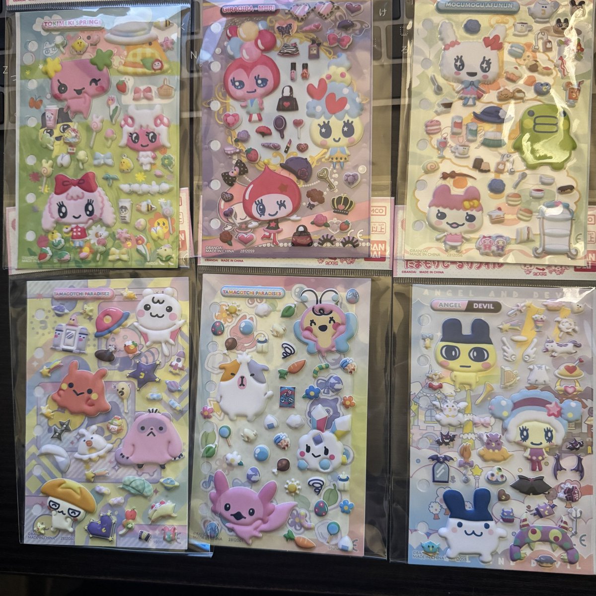 nekosiiiii's tweet image. たまもりしーるリフィル第2弾、昨日届いてまーした🥚
#シール #シール帳 #stickerbook #たまごっち #tamagotchi