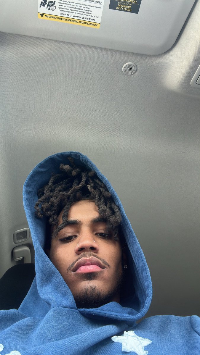 SmileyDaStriker tweet media