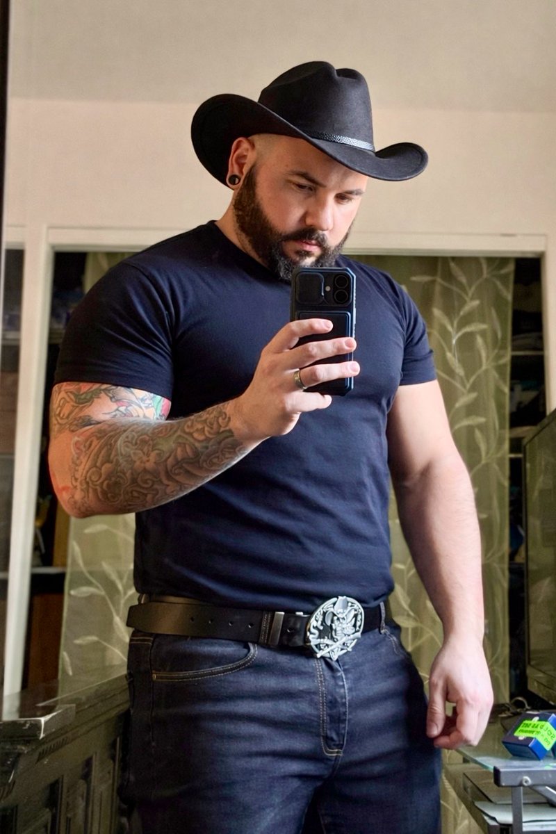 ROBERT 🔪 JOSEPH tweet media