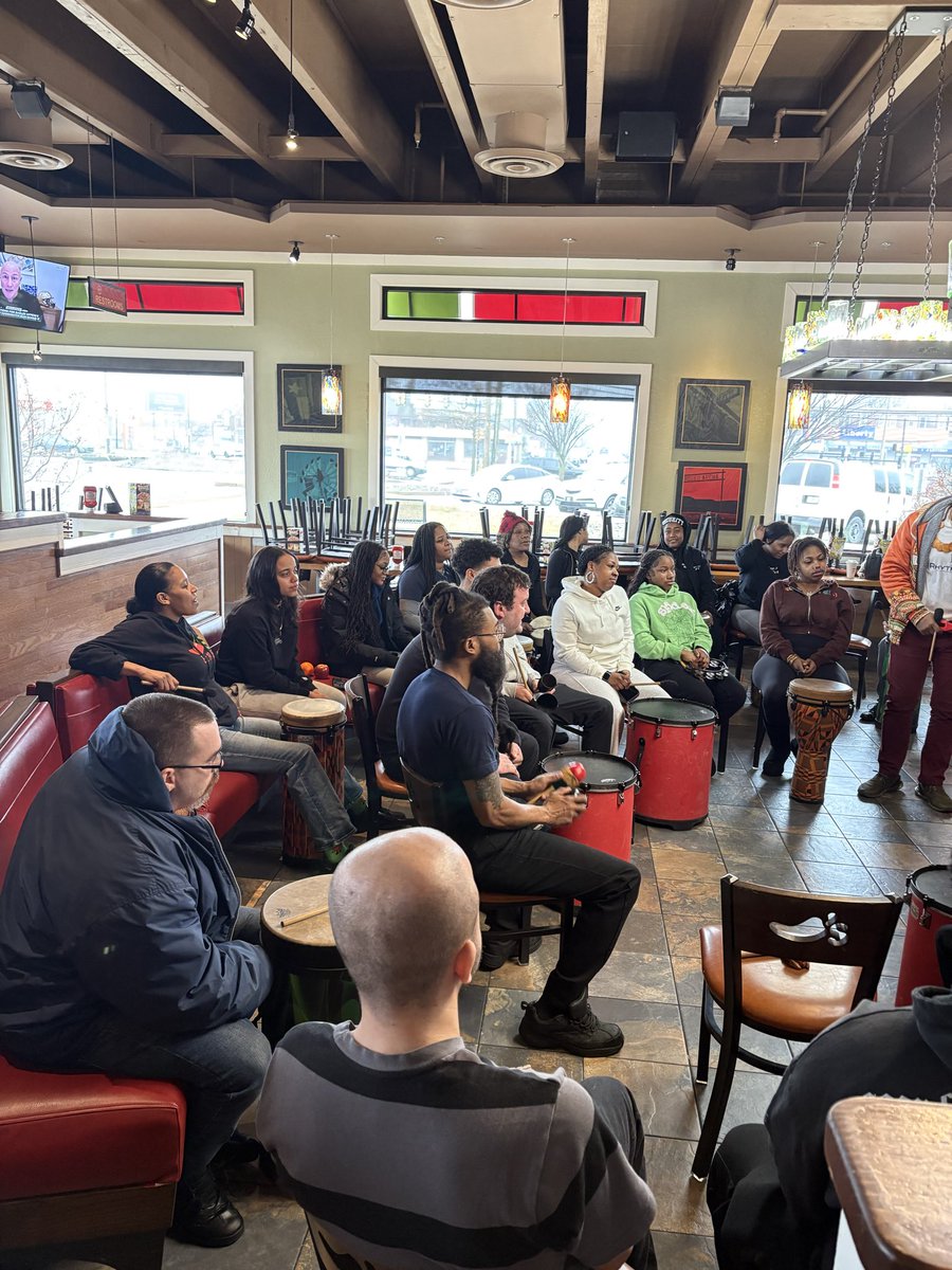 Manny9089545358's tweet image. Showing our team that we appreciate them, by having our 1st Team building experience 🌶️❤️ so much #chilislove, so much fun! #culturematters #TMAppreciationDay