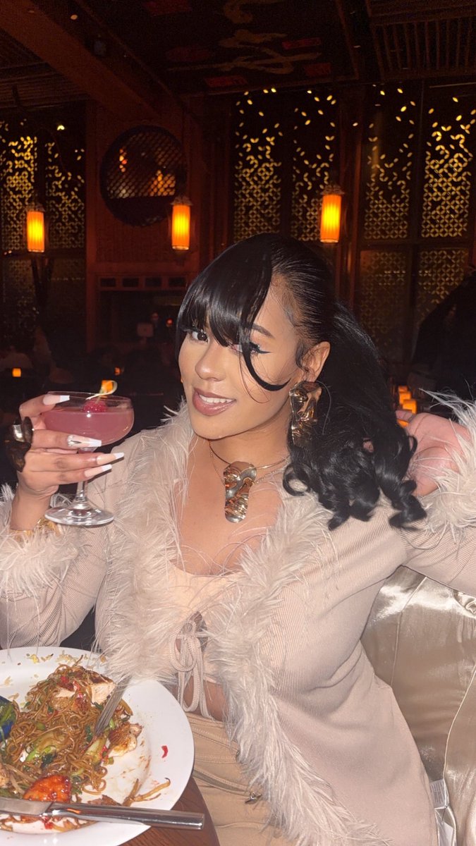 itsjannij's tweet photo. #birthday dinner for my little sister Happy birthday my darling 🫶 https://t.co/Pz7ZgXnjBC