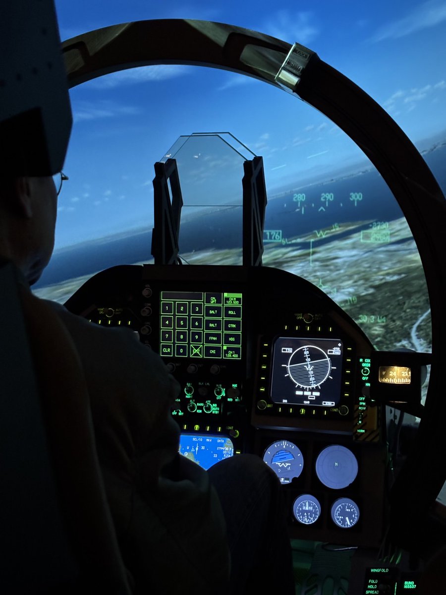 Cafe&Bar Maverick tweet media