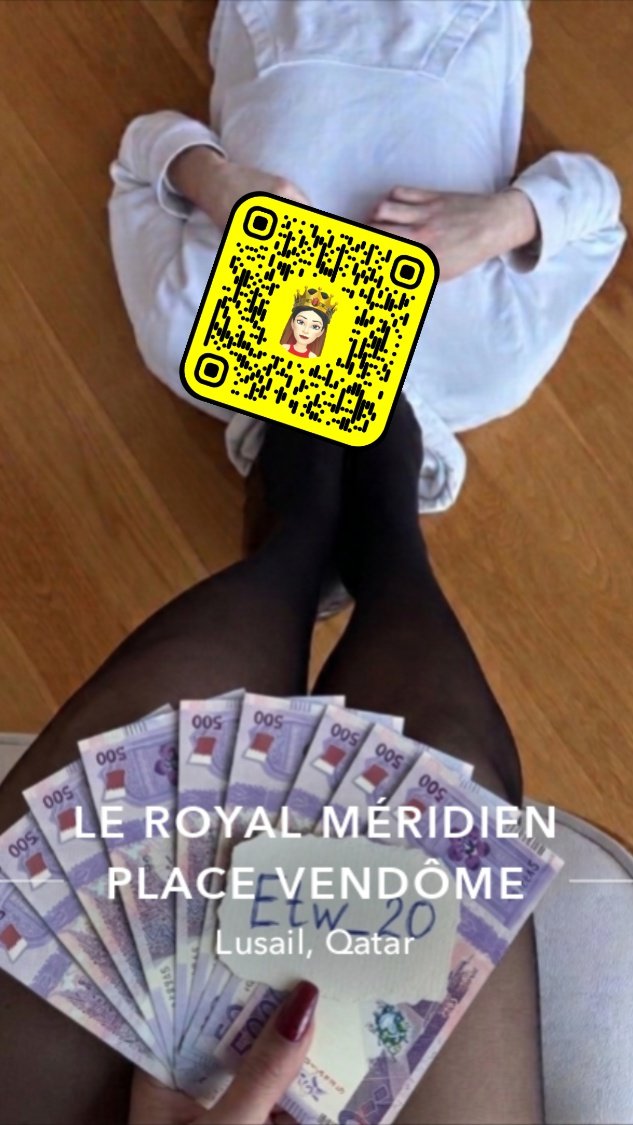 etw__20's tweet photo. ألي يريد يركع تحت رجلي زي هالخنزير ����🤤👠💸💸💸لازم يكون كلب مطيع ودفيع هذا حسابي سناب يا كلاب 🐕 https://t.co/fF8C2wYxGB