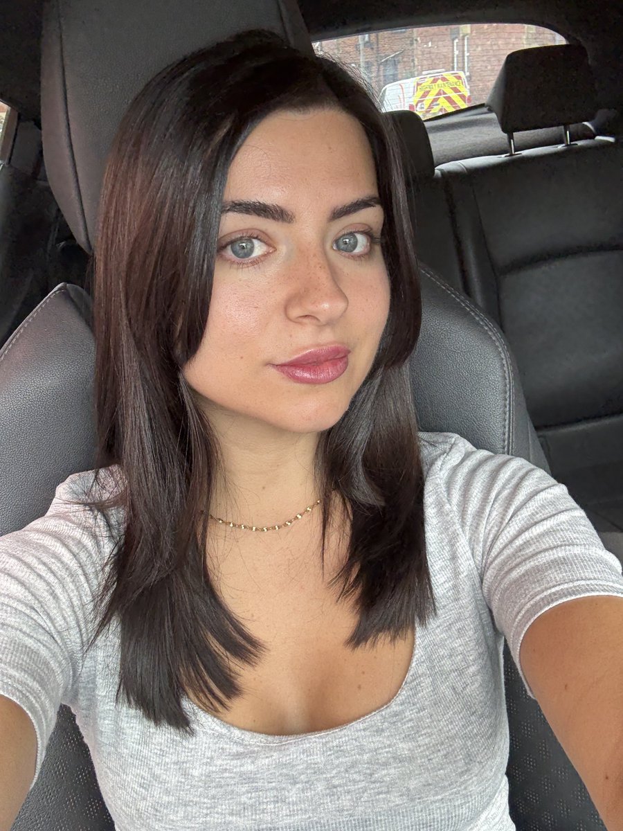 Lily Fiore🌺 tweet media