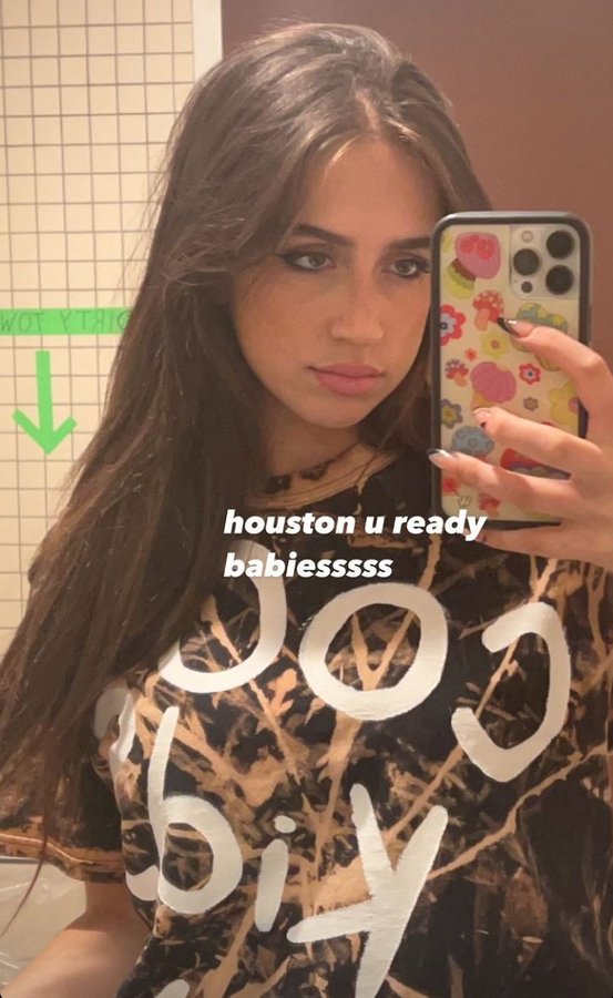 ˙⋆✮ tweet media