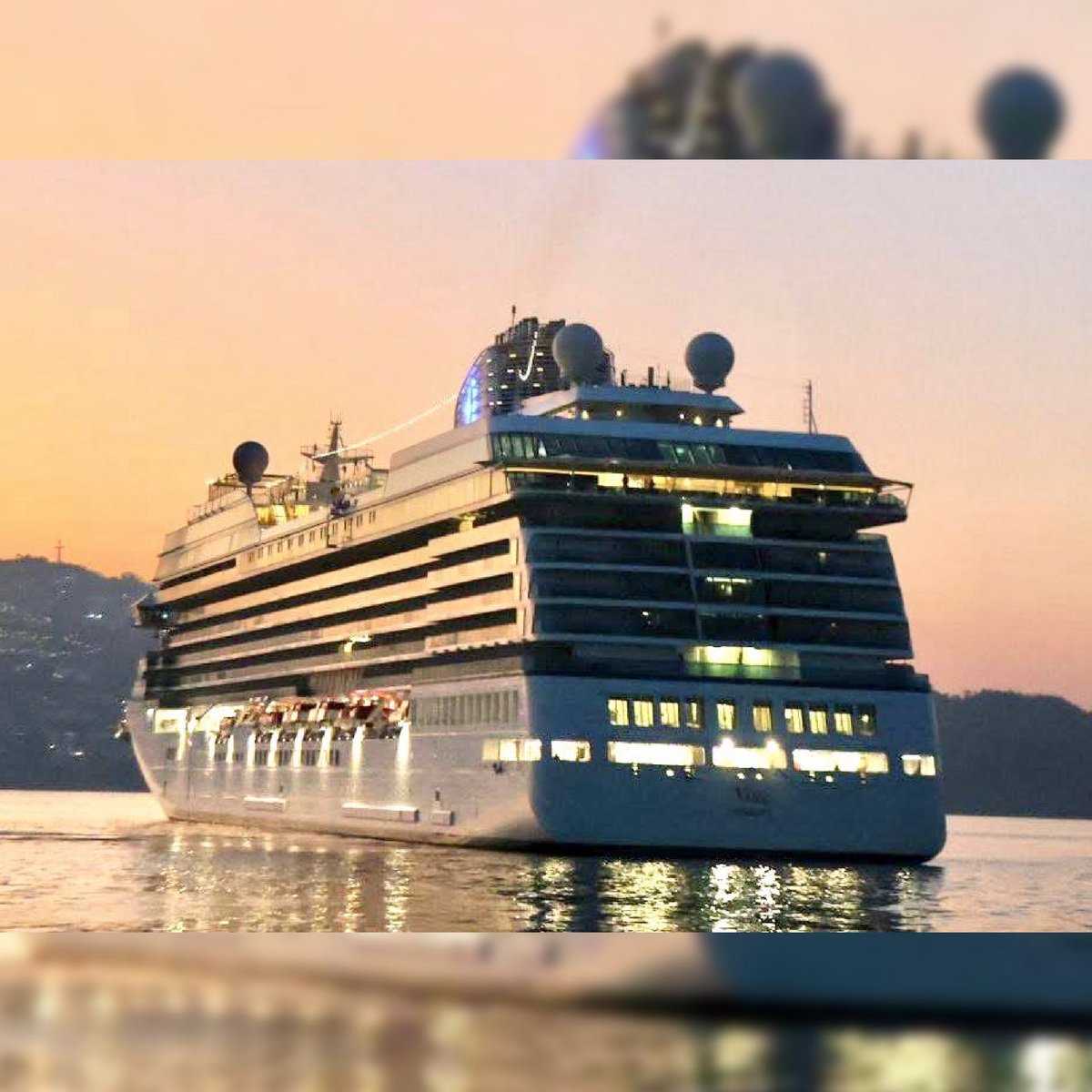 INAMI_mx's tweet image. El #INAMI en Guerrero 🇲🇽 realizó una inspección migratoria al crucero MS VISTA ⛴️, procedente de Acajutla, República de El Salvador🇸🇻; con más de mil 800 personas a bordo que arribaron al Puerto de Acapulco. ⛴️🏝️

A su llegada se contabilizaron mil 102 pasajeros y 774