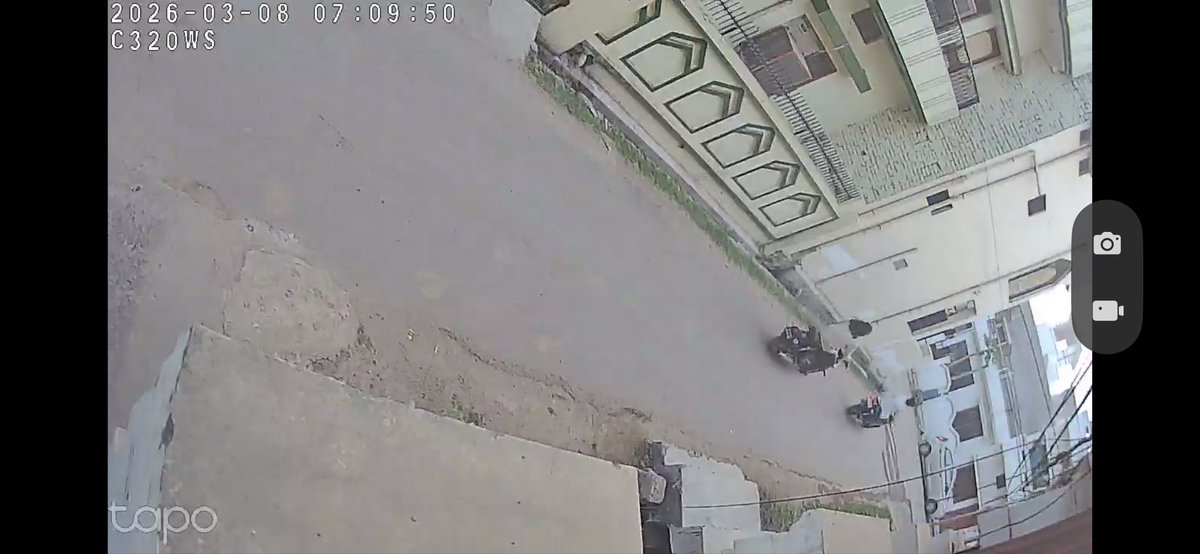 DareedN's tweet photo. @112UttarPradesh @Uppolice @prayagraj_pol @DM_PRAYAGRAJ @ADGZonPrayagraj Everyday in Azad Nagar Near Ayushman Bharat Arogya center (Beside masjid Nabi road) Kareli These scoundrels are using modified silencer and shooting there bikes which has noice of above 120 decibels . Help https://t.co/oMcnSba05V