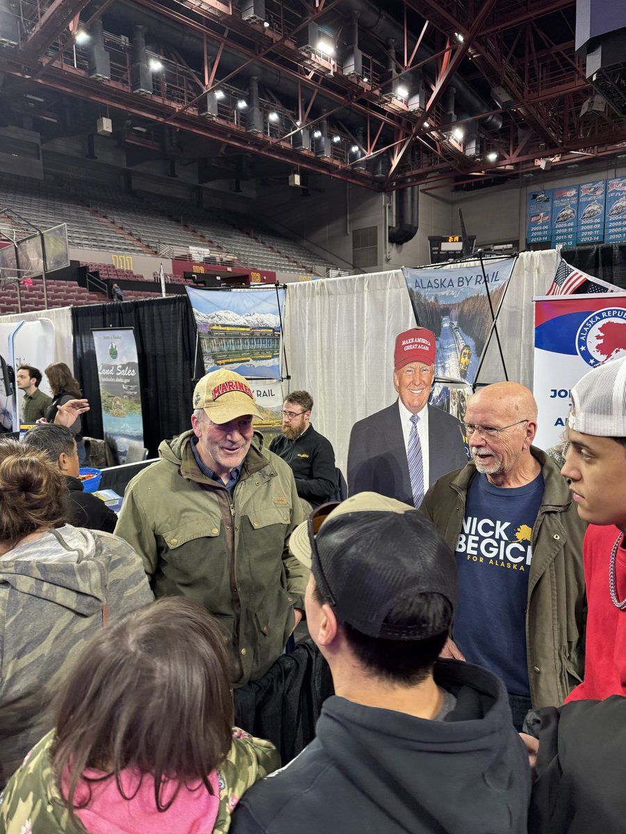 ChairWarfield's tweet image. Great day at the Great Alaska Sportsman’s Show! Thank you to all of our volunteers, and thank you to @DanSullivan_AK and the lovely Julie Sullivan for coming down and meeting with wonderful Alaskans. Day three tomorrow. See you there!

🇺🇸 Alaska First. Always.