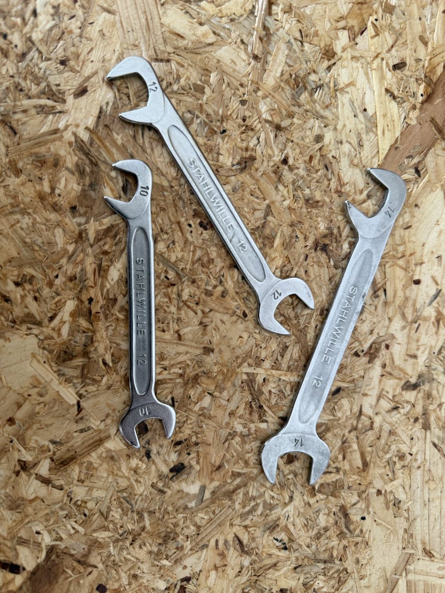 あんぱん男 tweet media