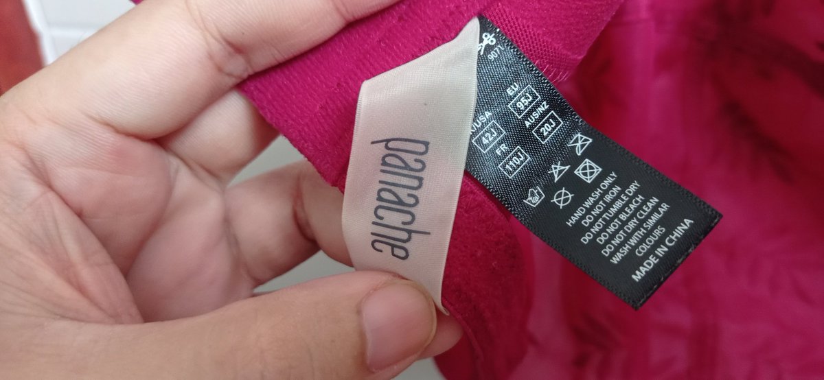 JacobLocsta's tweet photo. my fav bra. 42J https://t.co/ZkR0KjUYJ1
