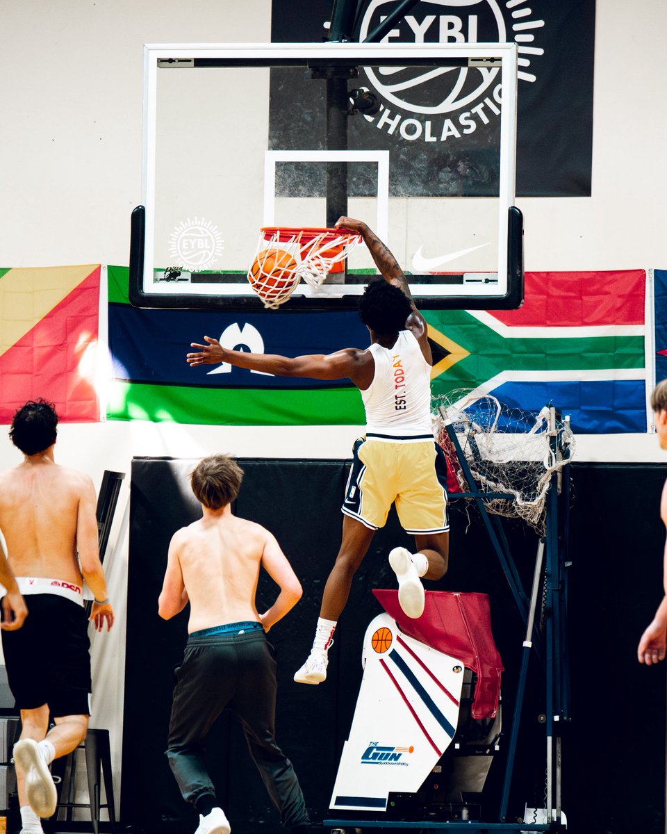 jettsvisuals's tweet photo. recent photo work for utah prep basketball https://t.co/rsy2d0lm14