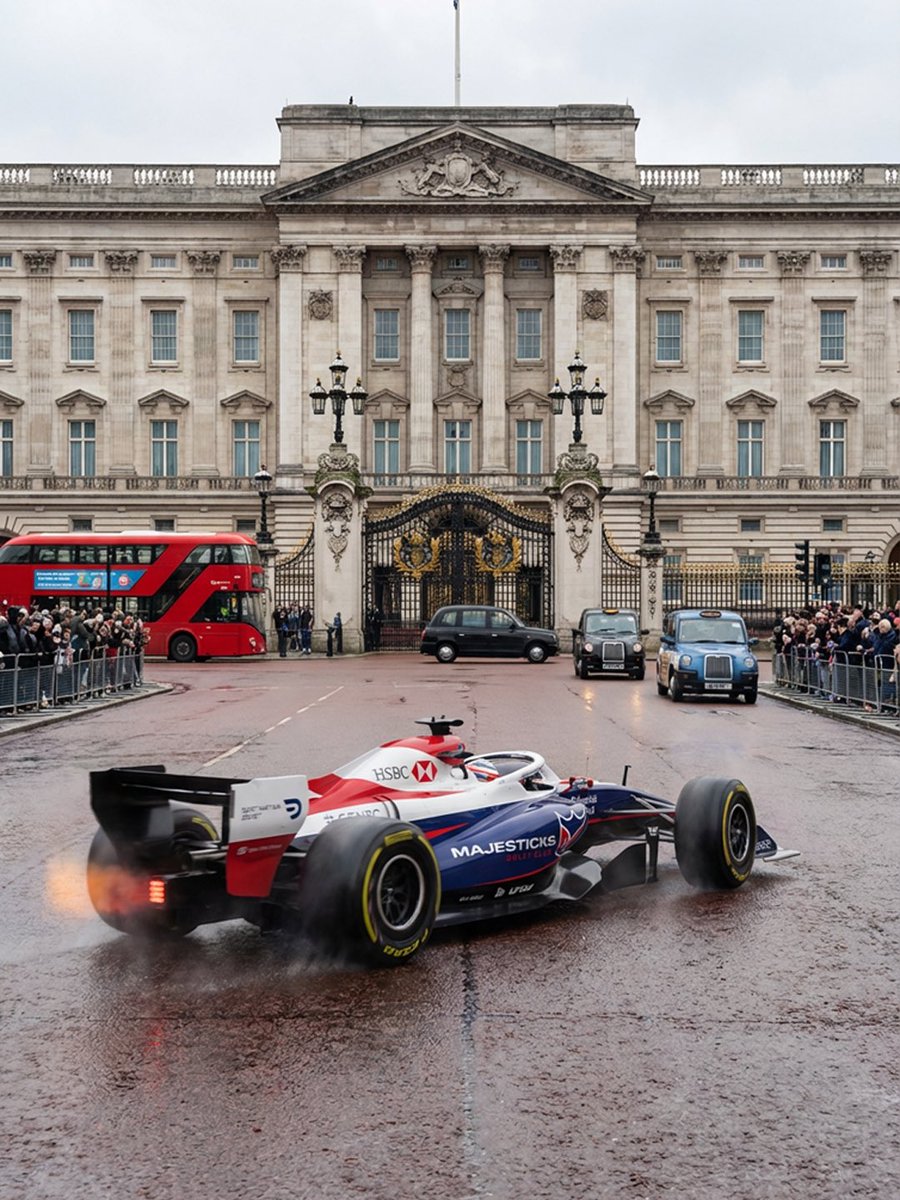 MajesticksGC's tweet image. Formula one but make it Majesticks Golf Club 

Who’s ready for the Australian Grand Prix 🙌

#MajesticksGolfClub | #formulaone #australiangp