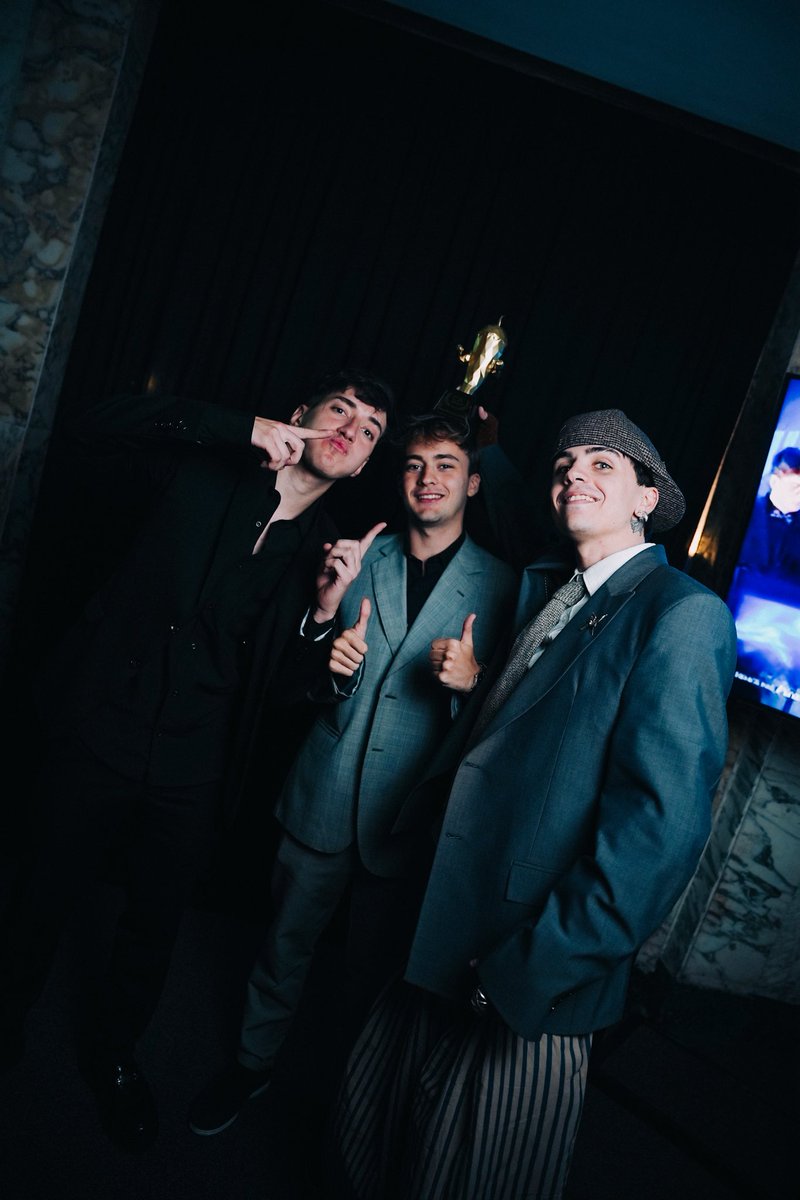 Coscu Army Awards 🏅 tweet media