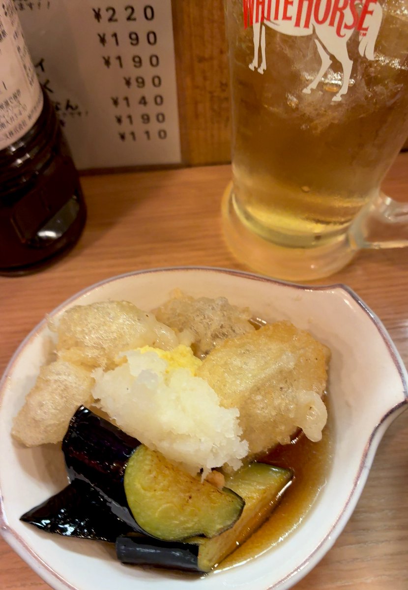 t_dragonone's tweet photo. らぁめんほりうち@新宿本店
納豆ざるらぁめん
晩杯屋で軽く仕上げてから満来チラ見したら並びありで即着席で久々ほりうち♪
ふわふわ卵の納豆つけ汁が堪らない⤴︎
多めの麺もズバズバあっさり完食⤴︎
チャーざるより断然好みのテイスト♪ https://t.co/4UKneO8GQ9